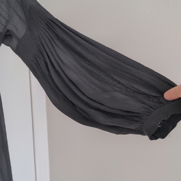 Club Monaco 100% silk bishop sleeve sheer blouse XS - Picture 2 of 5